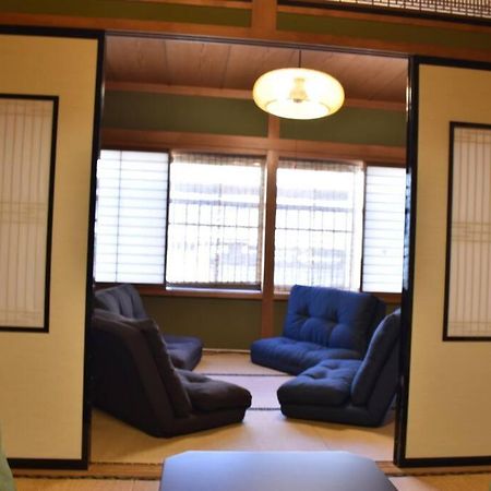 Cheaper For 6Th & 7Th Guest 市街地中心部 一棟貸しの宿 Guest House Don'S Home Takayama  Dış mekan fotoğraf