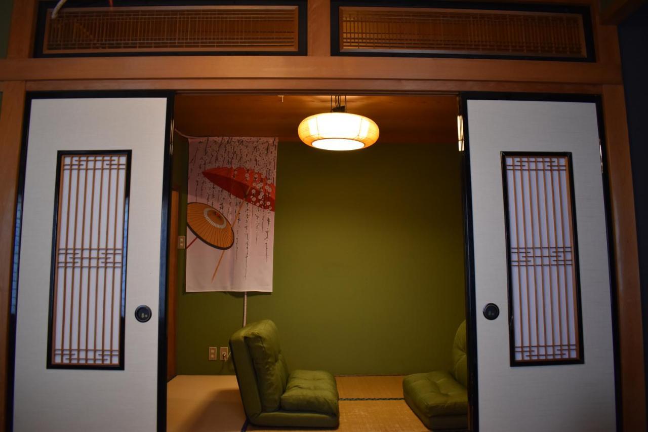 Cheaper For 6Th & 7Th Guest 市街地中心部 一棟貸しの宿 Guest House Don'S Home Takayama  Dış mekan fotoğraf